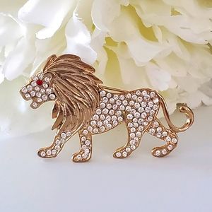 Lion Brooch - Gold Colour Costume Jewlery Brooch - Lisa Kao Creations Vintage